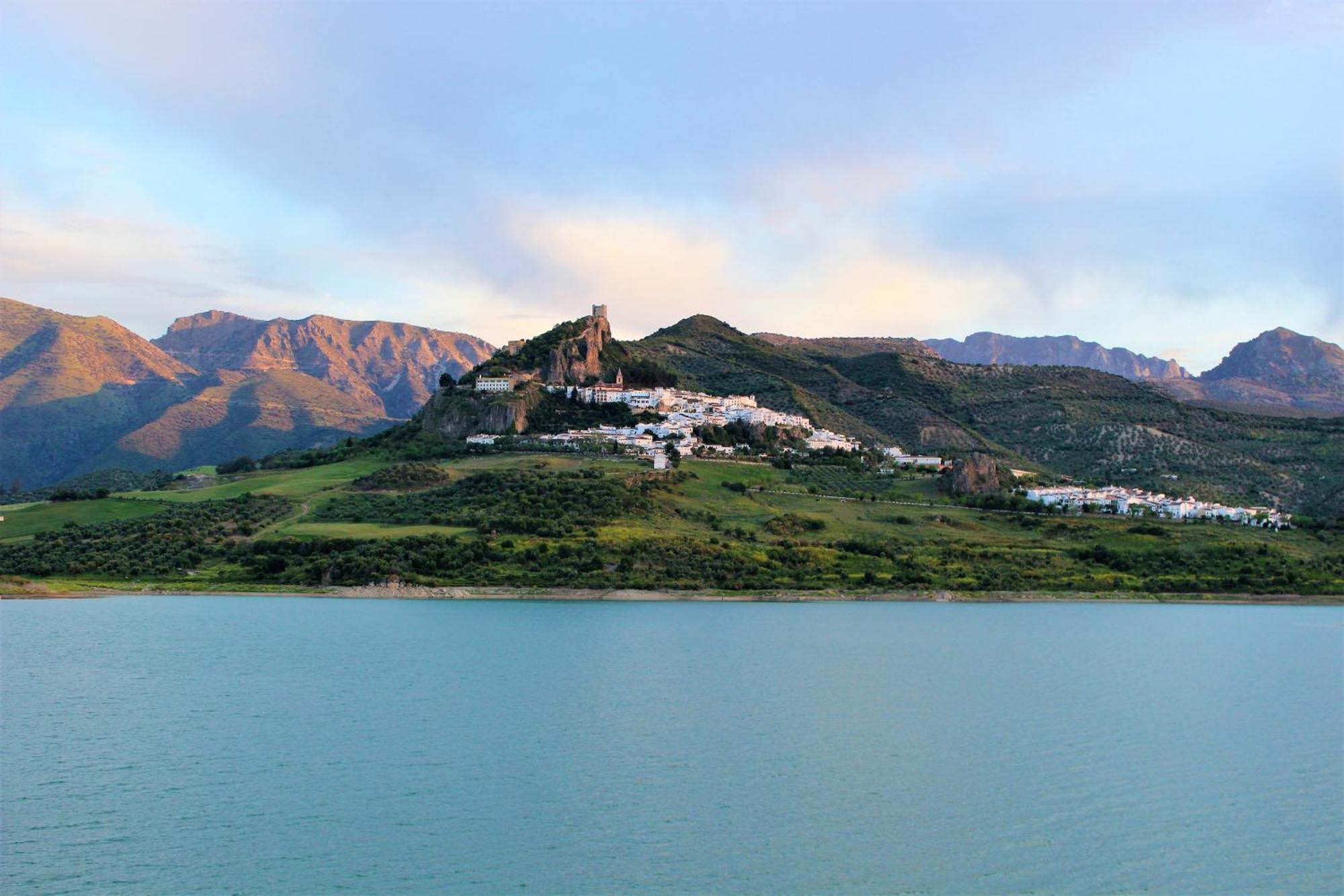 Hostal Rural Marques De Zahara Zahara De La Sierra Bagian luar foto